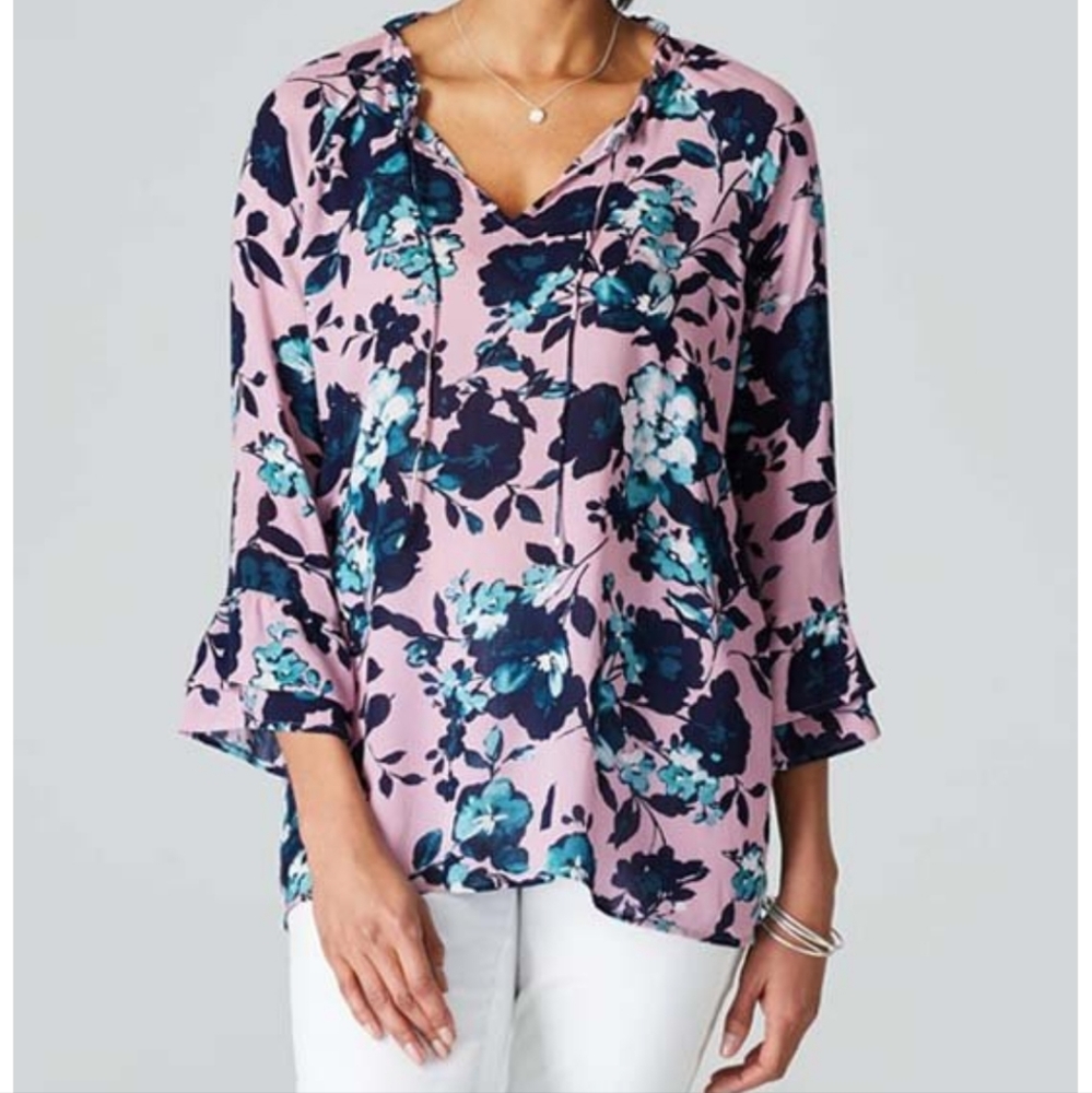 **NWT FLATTERING FLORAL LONG-SLEEVE BLOUSE SZ XS**
